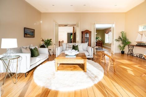 Photo of property in 4 Baring Street, Oriental Bay, Wellington, 6011