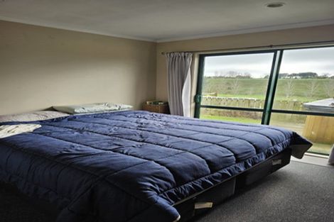 Photo of property in 293 Koputaroa Road, Koputaroa, Shannon, 5575