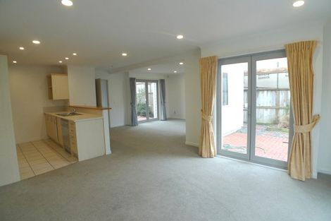 Photo of property in 18/36u Dee Street, Island Bay, Wellington, 6023