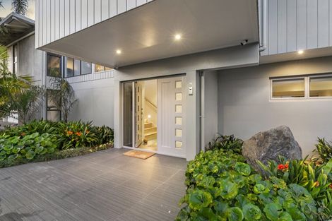 Photo of property in 2/19a Sanders Avenue, Takapuna, Auckland, 0622