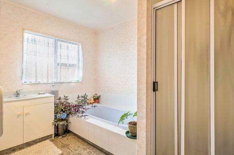 Photo of property in 24 Easton Way, Levin, 5510