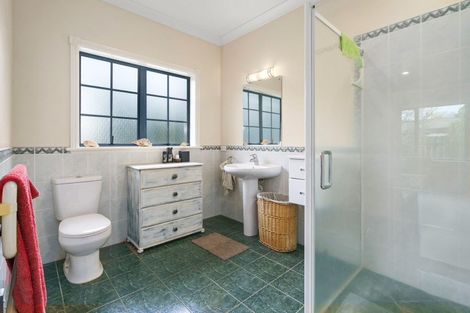 Photo of property in 143 Taylor Street, Cambridge, 3434