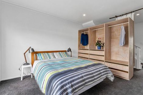 Photo of property in 57 Queens Road, Glen Avon, New Plymouth, 4312