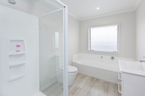 Photo of property in 3 Passchendaele Grove, Trentham, Upper Hutt, 5018