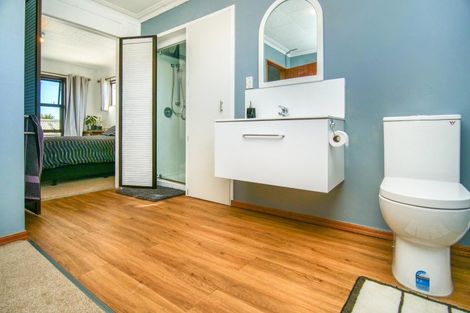 Photo of property in 17 Henley Street, Westport, 7825