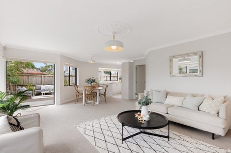 Photo of property in 22 Wells Avenue, Mount Maunganui, 3116