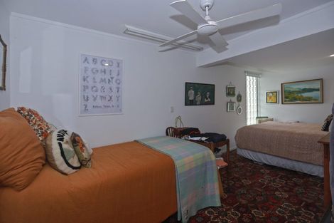 Photo of property in 203 Marine Parade, Mount Maunganui, 3116