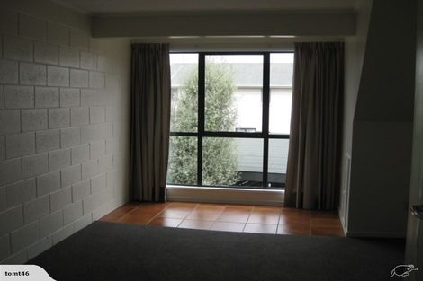 Photo of property in 2/86 Picton Avenue, Riccarton, Christchurch, 8011