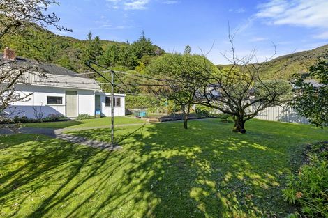 Photo of property in 62 Norton Park Avenue, Fairfield, Lower Hutt, 5011