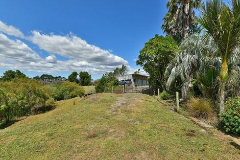 Photo of property in 166 Rimmer Road, Helensville, 0875