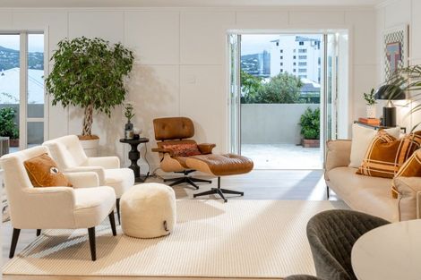 Photo of property in Hamilton Flats, 9u1 Hawker Street, Mount Victoria, Wellington, 6011