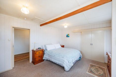 Photo of property in 1 Seabury Avenue, Foxton Beach, Foxton, 4815