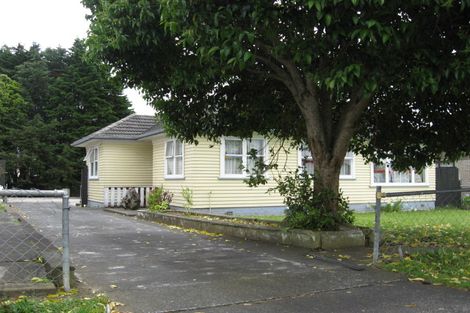 Photo of property in 15 Jordan Road, Mangere, Auckland, 2022