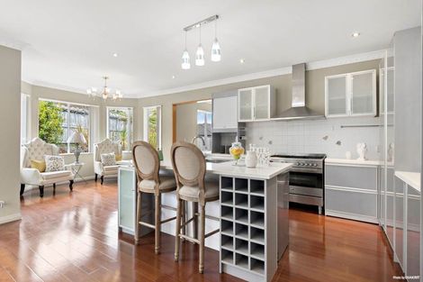 Photo of property in 8 Elkstone Place, Henderson, Auckland, 0612