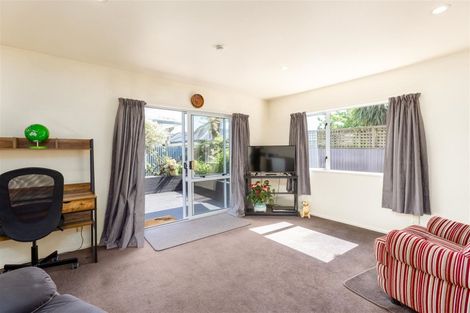 Photo of property in 11 Berwick Street, St Albans, Christchurch, 8014