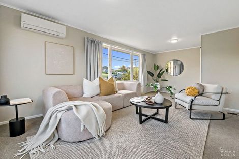 Photo of property in 27 Amberley Avenue, Te Atatu South, Auckland, 0610