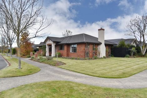 Photo of property in 2 Ross Place, Northwood, Christchurch, 8051