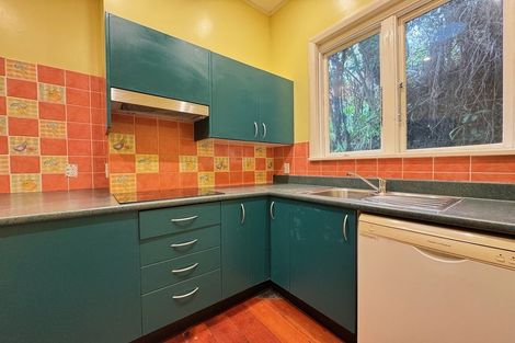 Photo of property in 2/51 Barnard Street, Wadestown, Wellington, 6012