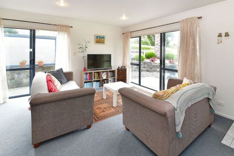 Photo of property in 1/6 Knott Road, Stanmore Bay, Whangaparaoa, 0932