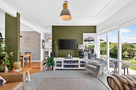 Photo of property in 17 Gallipoli Road, Onekawa, Napier, 4110