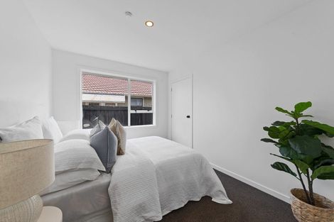 Photo of property in 17 Roberts Road, Hei Hei, Christchurch, 8042