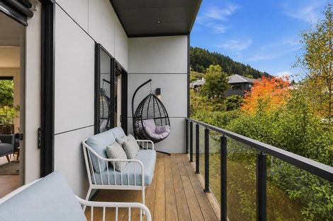 Photo of property in 5c Aspen Grove, Fernhill, Queenstown, 9300