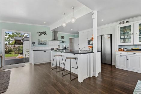 Photo of property in 50 Lee Street, Te Puke, 3119