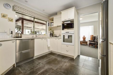 Photo of property in 34 Longford Park Drive, Takanini, 2112