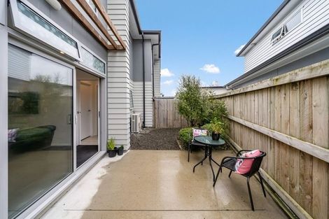 Photo of property in 2 Ronalds Way, Taita, Lower Hutt, 5011
