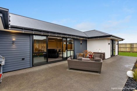 Photo of property in 8 Mcquillan Avenue, Woodend, 7610