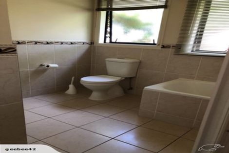 Photo of property in 28 Toomer Place, Beachlands, Auckland, 2018