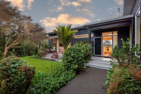 Photo of property in 26 Matheson Road, Red Beach, 0932