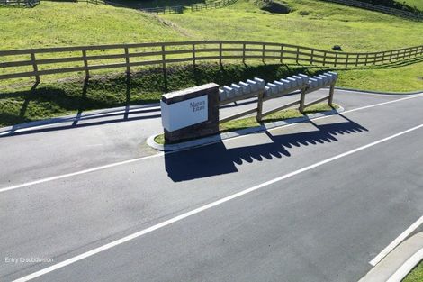 Photo of property in 2 Willow Lane, Acacia Bay, 3385