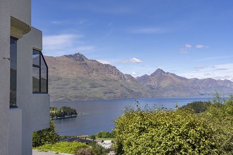 Photo of property in 5 Edinburgh Drive, Queenstown, 9300