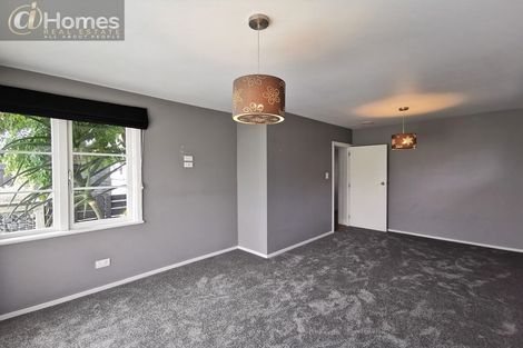 Photo of property in 69 Taikata Road, Te Atatu Peninsula, Auckland, 0610