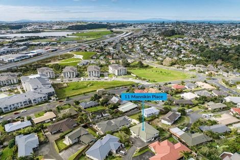 Photo of property in 11 Mannikin Place, Unsworth Heights, Auckland, 0632
