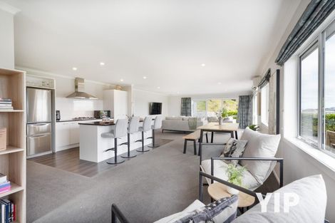 Photo of property in 50 Havana Rise, Grenada Village, Wellington, 6037