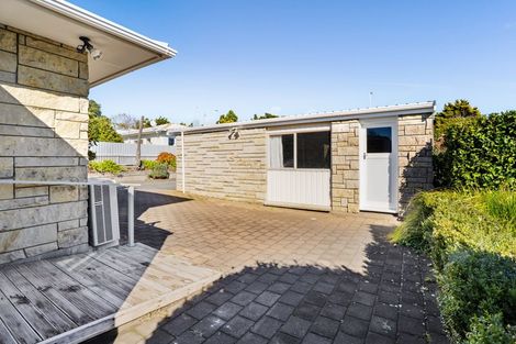 Photo of property in 2/43 Mangorei Road, Strandon, New Plymouth, 4312