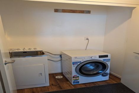 Photo of property in 2c Ford Street, Hamilton East, Hamilton, 3216