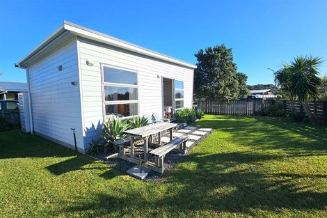 Photo of property in 108 Mahoe Place, Matarangi, Whitianga, 3592