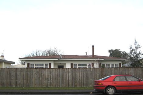 Photo of property in 812 Saint Aubyn Street West, Saint Leonards, Hastings, 4120