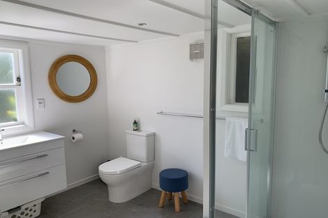 Photo of property in 3 Church Lane, Point Howard, Lower Hutt, 5013
