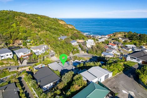 Photo of property in 142 Severn Street, Island Bay, Wellington, 6023