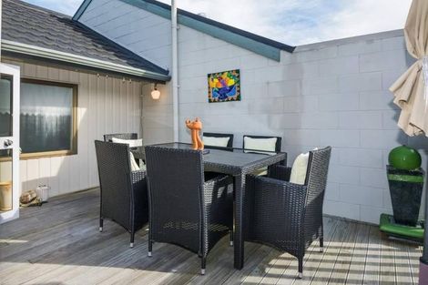 Photo of property in 3/22 Mariposa Crescent, Birkenhead, Auckland, 0626