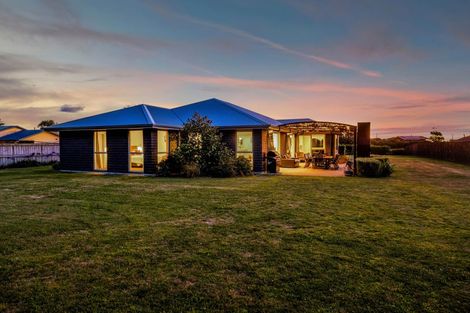 Photo of property in 54 Denby Road, Hawera, 4672