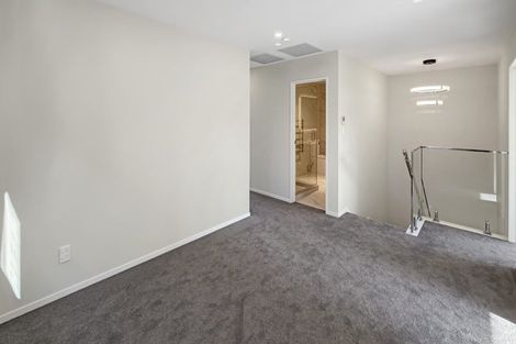 Photo of property in 43 Picnic Point Road, Hobsonville, Auckland, 0616