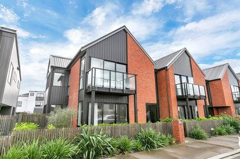 Photo of property in 33 Mapou Road, Hobsonville, Auckland, 0616