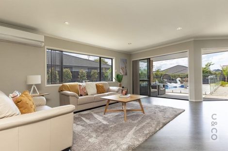 Photo of property in 11 Pohutukawa Parade, Riverhead, 0820