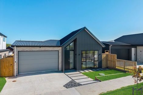 Photo of property in 14 Kobe Street, Karaka, 2580