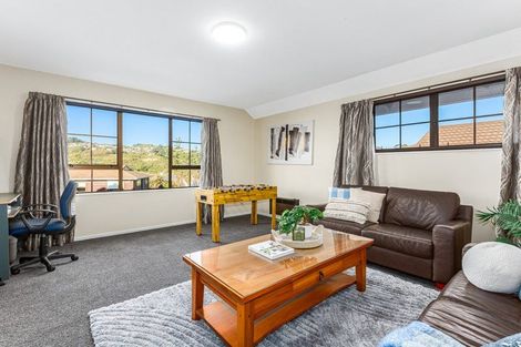 Photo of property in 31 Burbank Crescent, Churton Park, Wellington, 6037